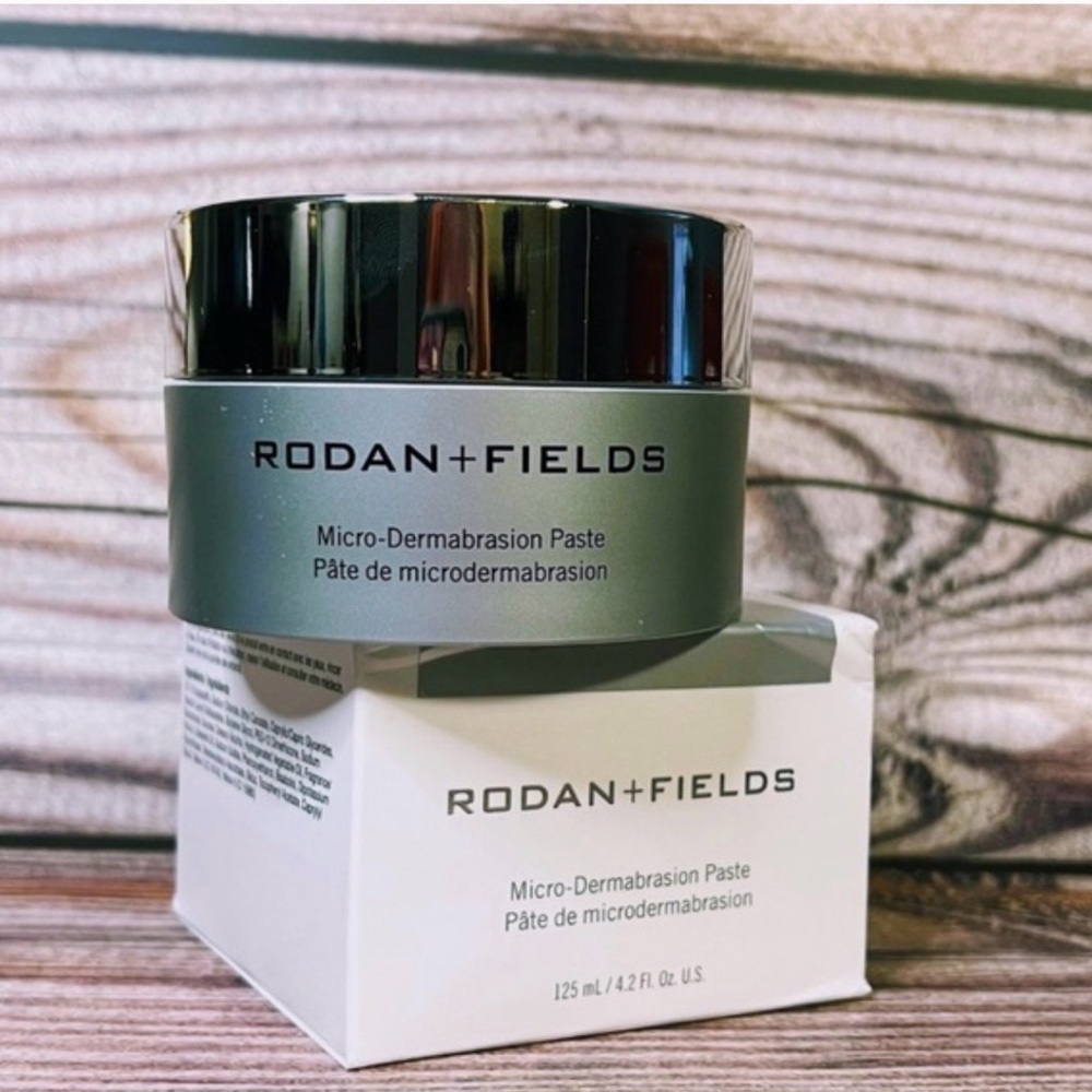 Rodan + Fields Micro-Dermabrasion Paste - Gray